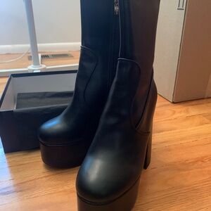 Lamoda Adore You Black Extreme Platform Ankle Boots